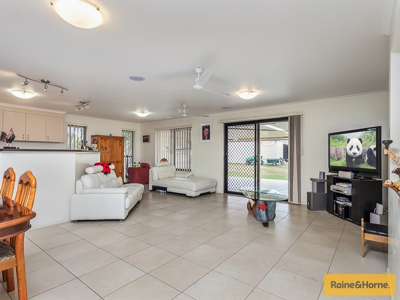38-40 Peters Drive, Caboolture QLD 4510