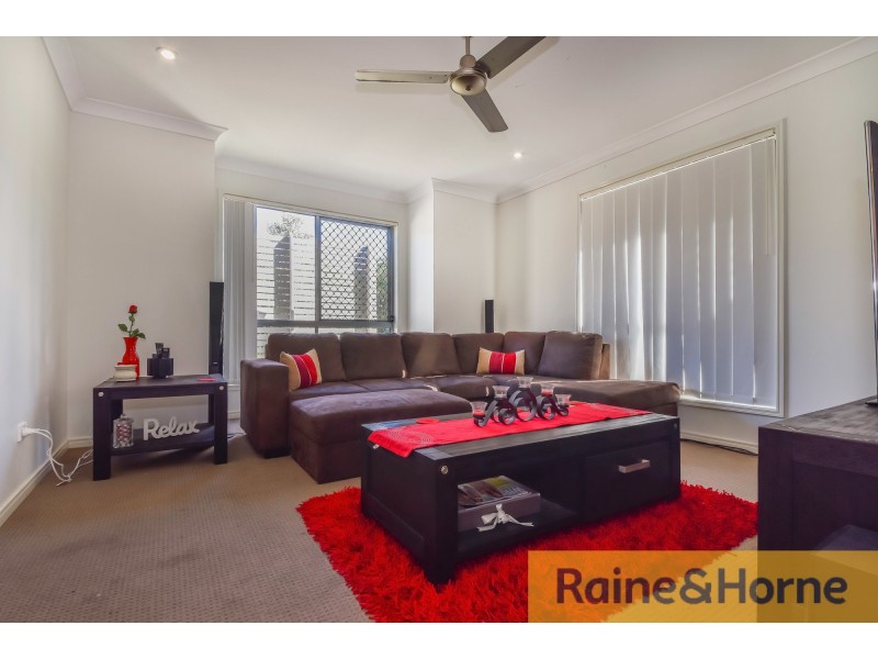 35 Nicole St, Morayfield QLD 4506