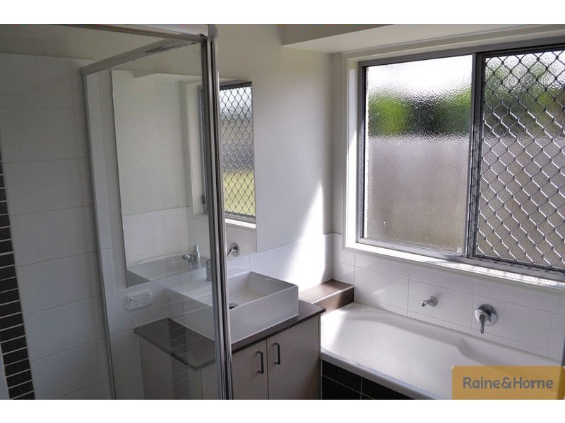 10 Soward Court, Morayfield QLD 4506