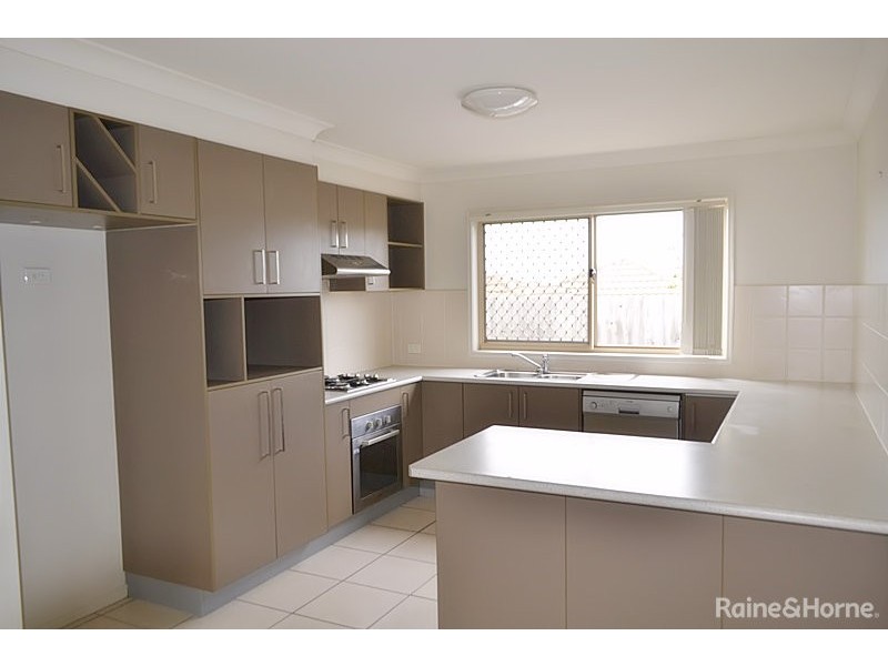 66 Lennon Blvd, Narangba QLD 4504