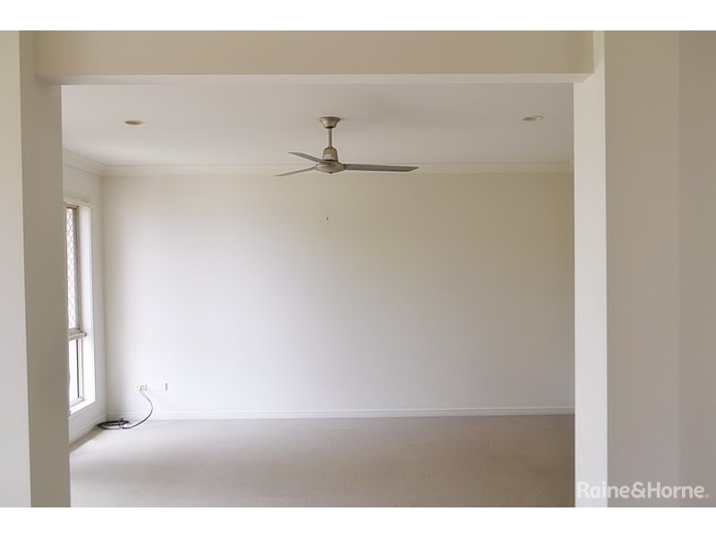 66 Lennon Blvd, Narangba QLD 4504
