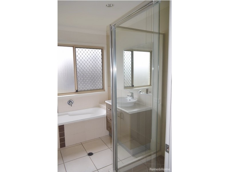 66 Lennon Blvd, Narangba QLD 4504