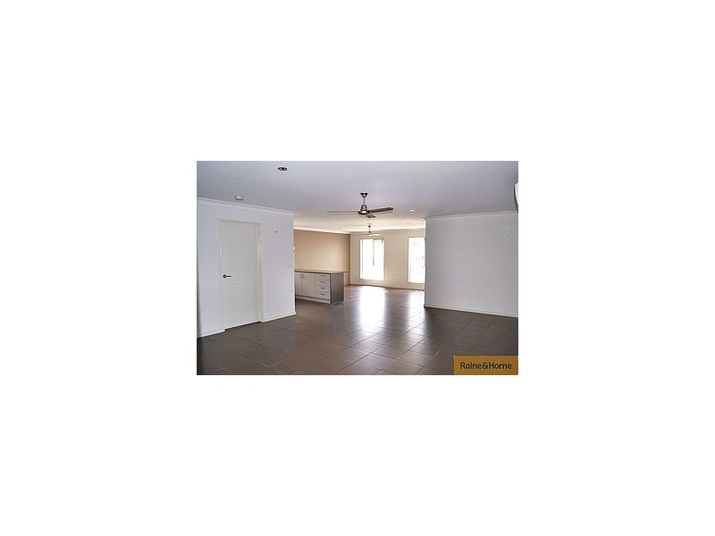 10 Soward Court, Morayfield QLD 4506