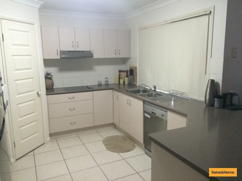 25 Riverbend Crescent, Morayfield QLD 4506