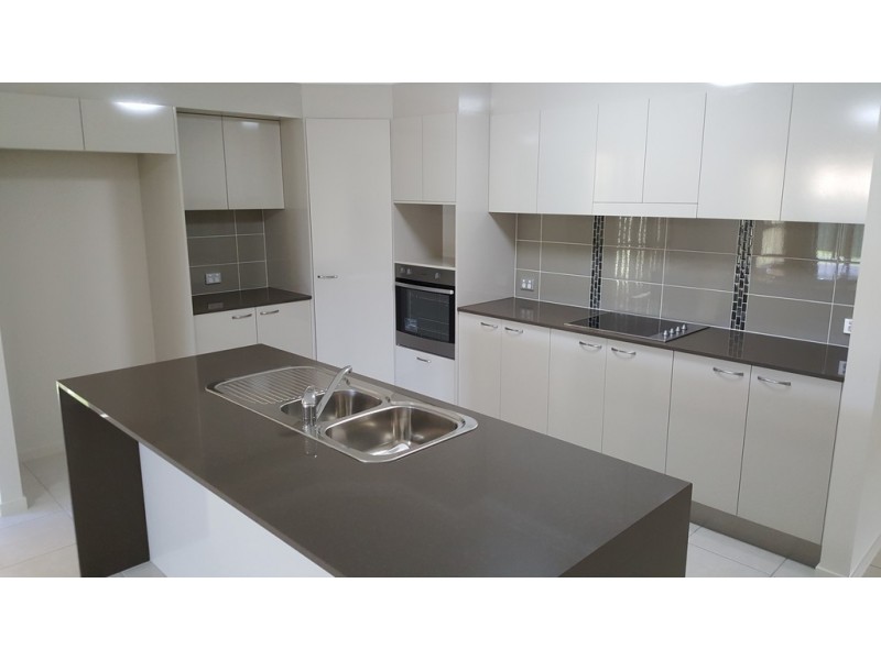 25 Stately Crescent, Narangba QLD 4504