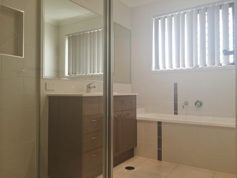25 Stately Crescent, Narangba QLD 4504