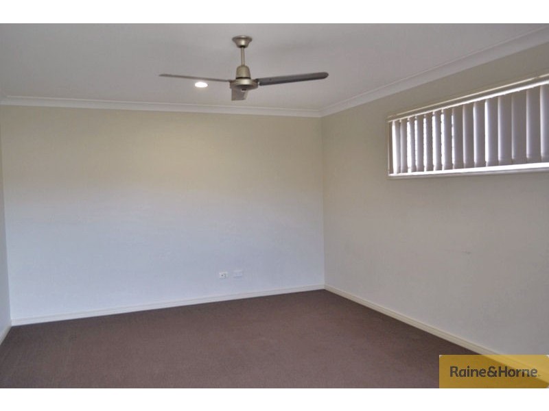 72 Lennon Blvd, Narangba QLD 4504