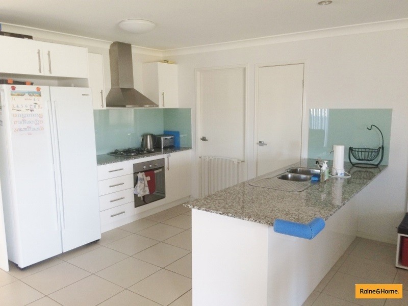 31 Bluejay Circuit, Morayfield QLD 4506