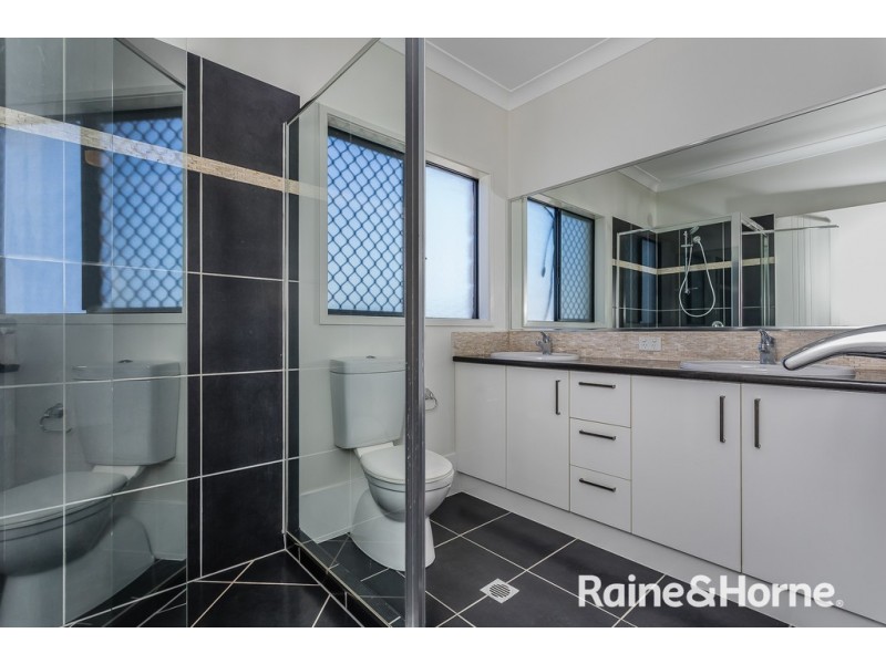 1/143 Station Road, Burpengary QLD 4505
