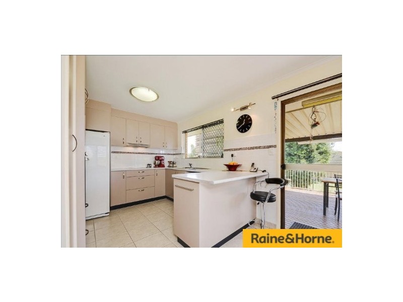 17 Maurice Street, Kallangur QLD 4503