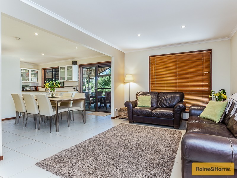 15 Duncombe Road, Narangba QLD 4504