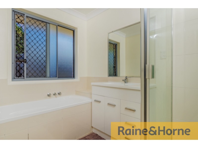1 Newmarket Drive, Morayfield QLD 4506
