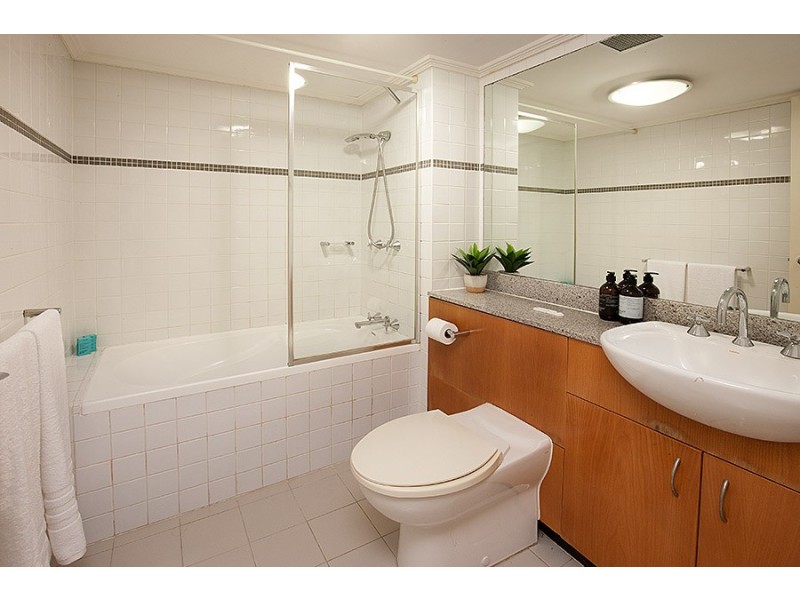 42/236 Pacific Highway, Crows Nest NSW 2065