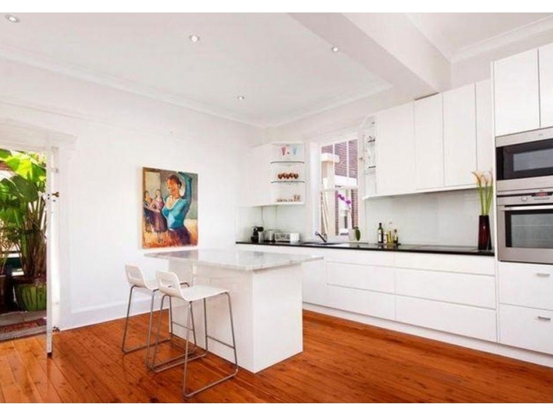 8/6 Holbrook Avenue, Kirribilli NSW 2061