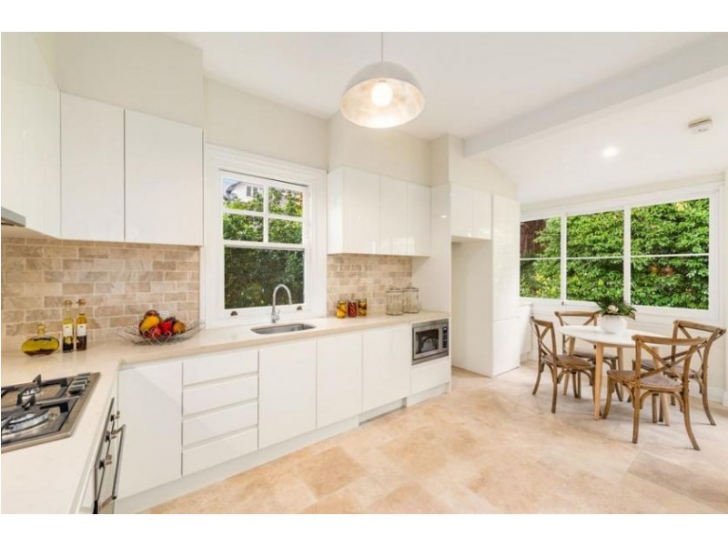 4/10 Holbrook Avenue, Kirribilli NSW 2061