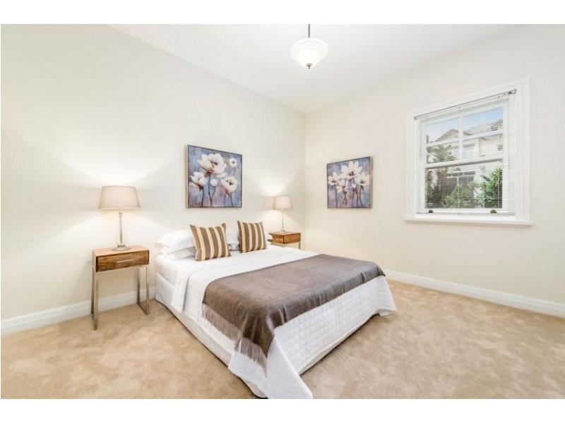 4/10 Holbrook Avenue, Kirribilli NSW 2061