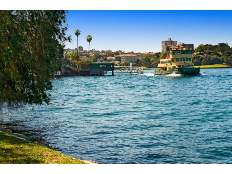 4/10 Holbrook Avenue, Kirribilli NSW 2061