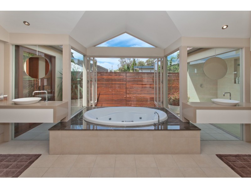 94 The Bulwark, Castlecrag NSW 2068