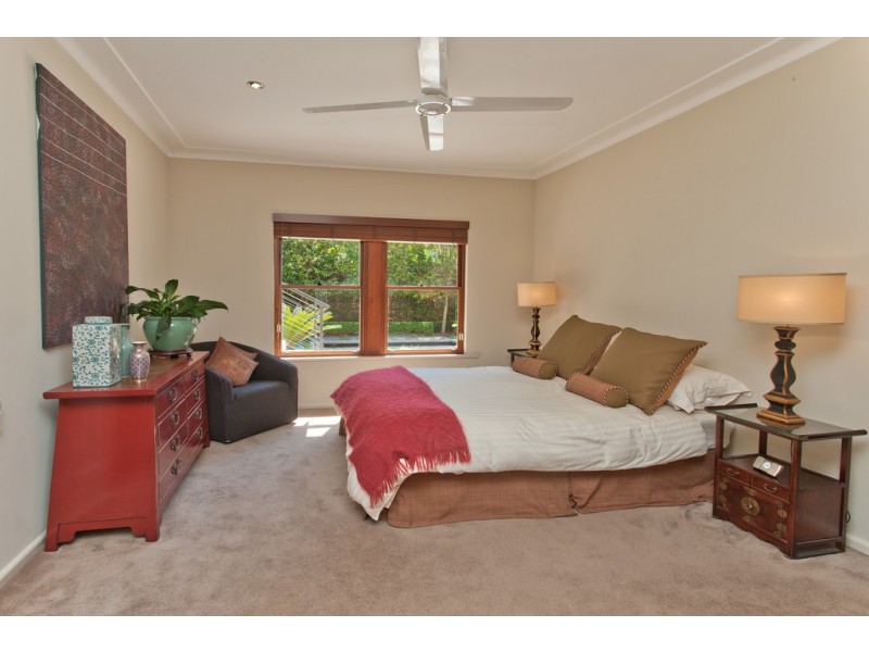 94 The Bulwark, Castlecrag NSW 2068