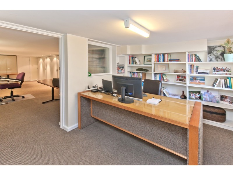 94 The Bulwark, Castlecrag NSW 2068