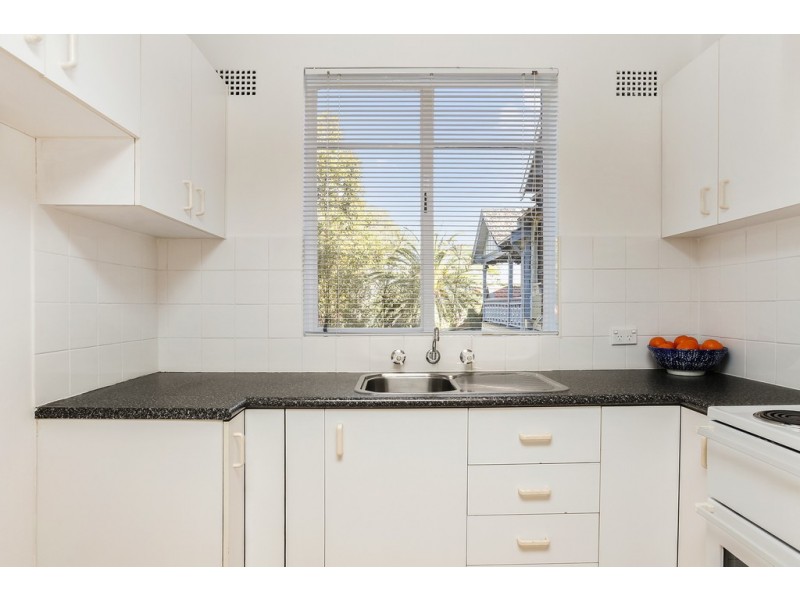 2/82 Avenue Road, Mosman NSW 2088