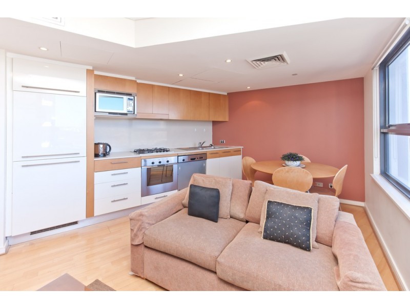 2004/30 Glen Street, Milsons Point NSW 2061