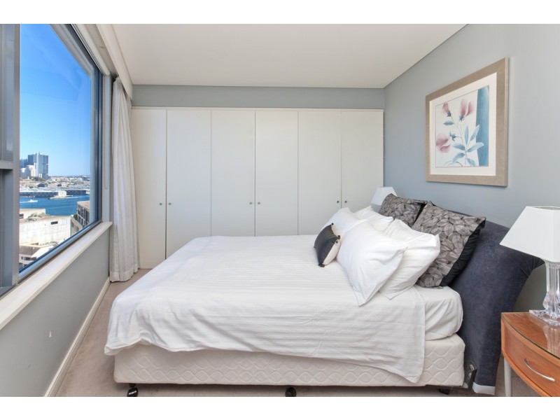 2004/30 Glen Street, Milsons Point NSW 2061