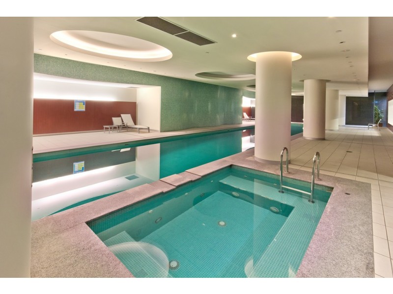 2004/30 Glen Street, Milsons Point NSW 2061