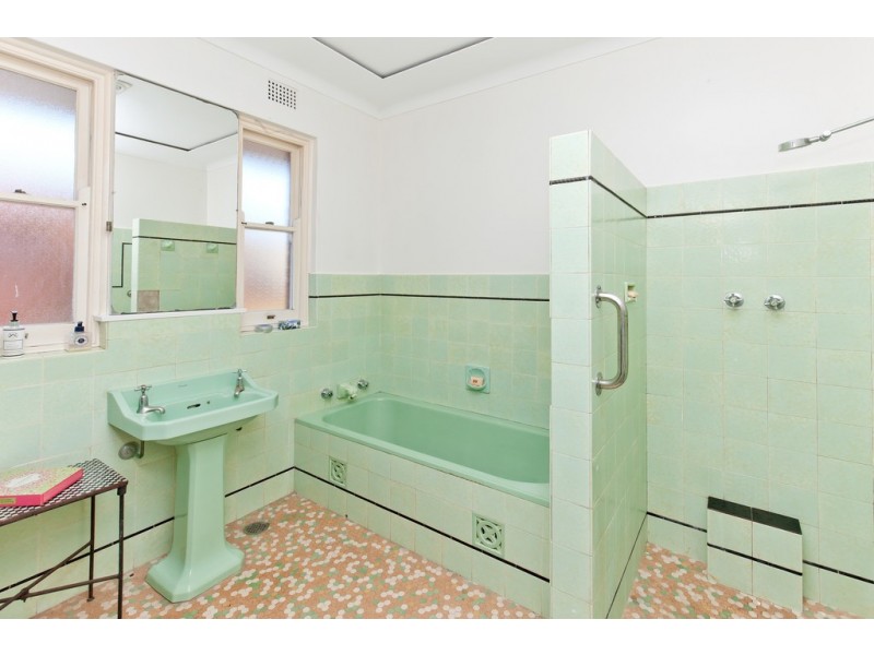 218 Edinburgh Road, Castlecrag NSW 2068