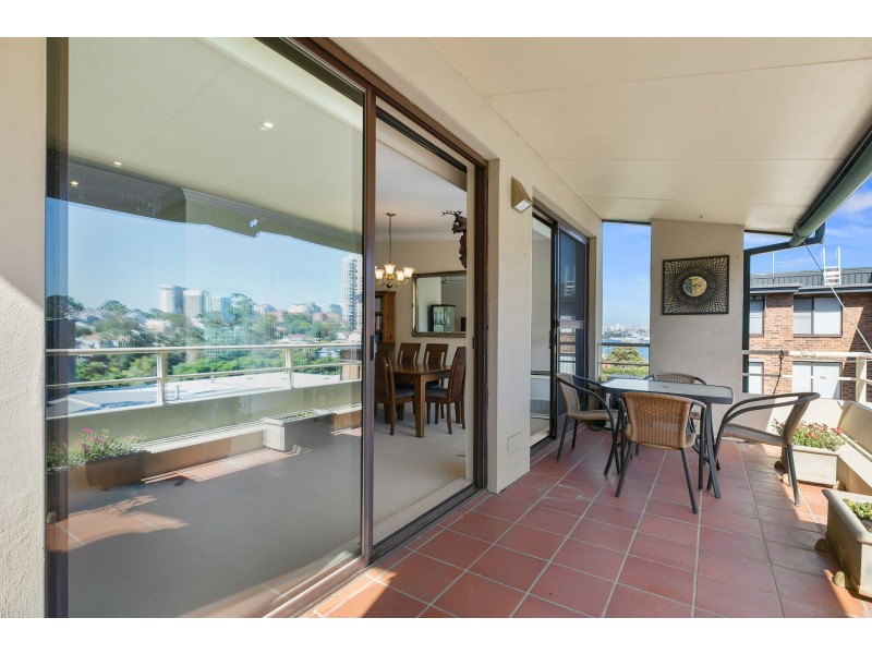 5/2 Spruson Street (enter via Colindia Ave), Neutral Bay NSW 2089