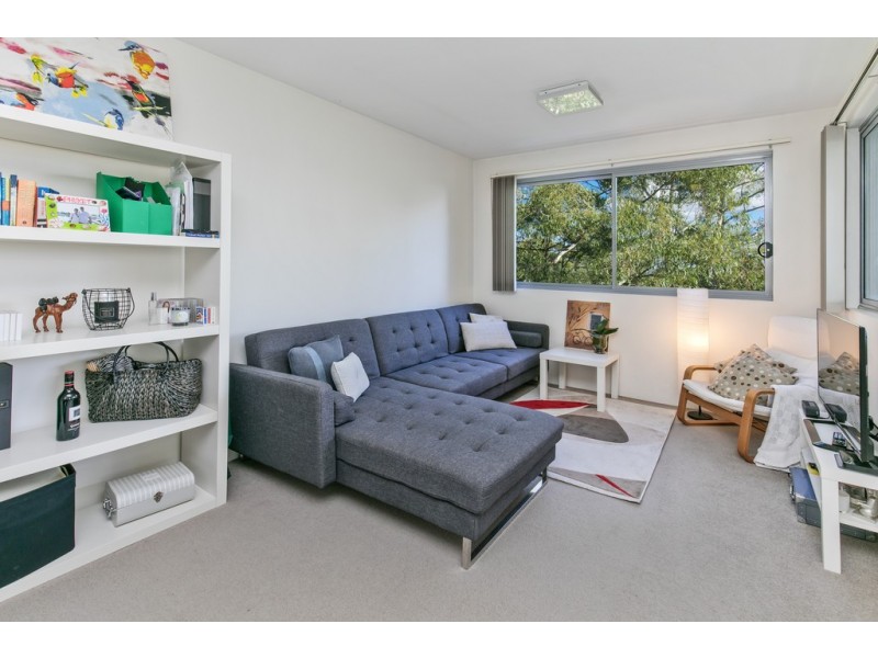 6/242 Pacific Highway (rear of block), Greenwich NSW 2065