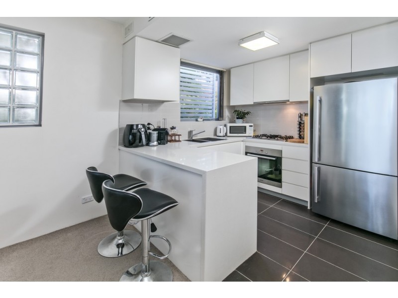 6/242 Pacific Highway (rear of block), Greenwich NSW 2065