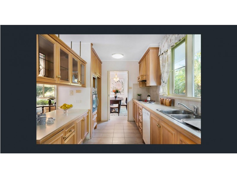 4 Aronia Avenue, St Ives NSW 2075