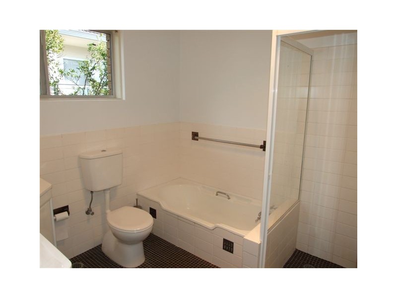 2/28 Waters Road, Neutral Bay NSW 2089