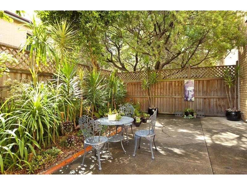 2/28 Waters Road, Neutral Bay NSW 2089