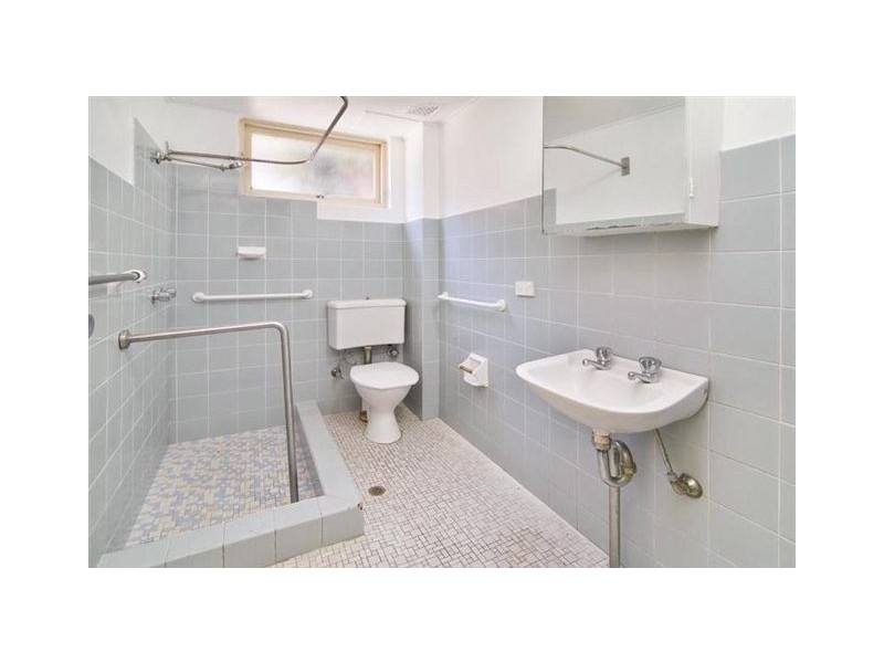 4/13 Grafton Crescent, Dee Why NSW 2099