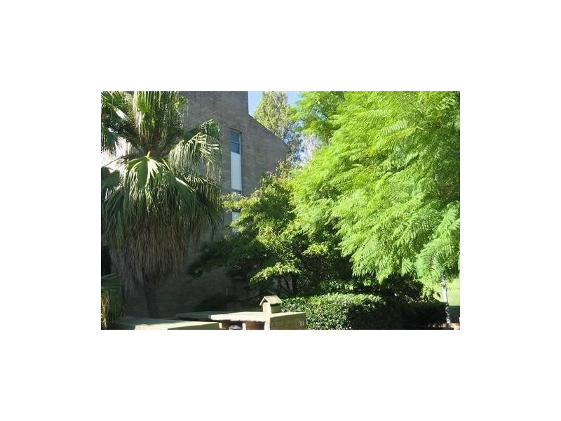 10/30  Eaton Street, Neutral Bay NSW 2089