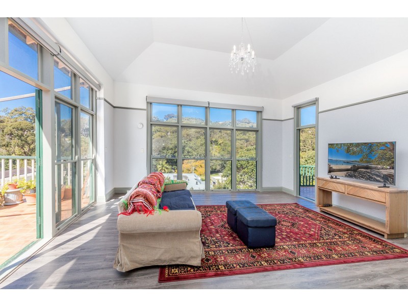 239 Raglan Street, Mosman NSW 2088