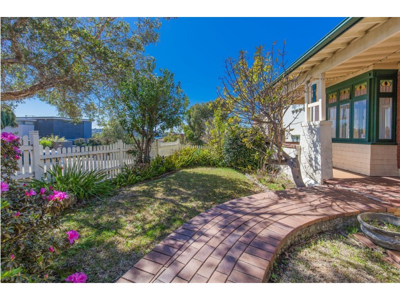 239 Raglan Street, Mosman NSW 2088