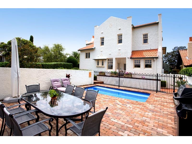 142 Kurraba Rd, Neutral Bay NSW 2089