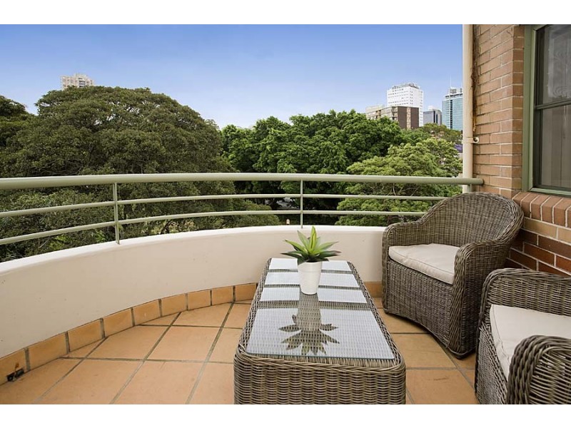 2/2 Holdsworth Street, Neutral Bay NSW 2089