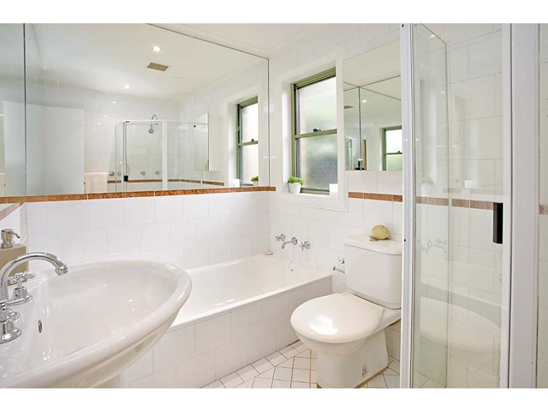 2/2 Holdsworth Street, Neutral Bay NSW 2089