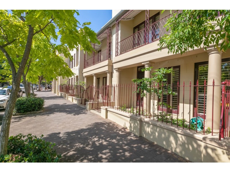 113 Blues Point Road, Mcmahons Point NSW 2060