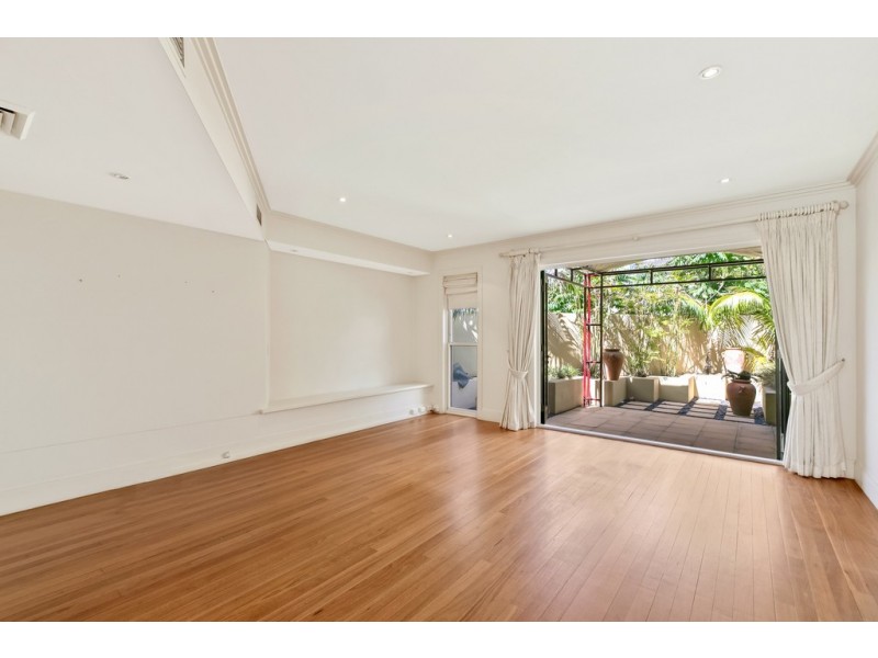 113 Blues Point Road, Mcmahons Point NSW 2060