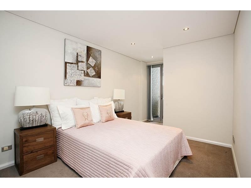 18/303 Miller Street, Cammeray NSW 2062