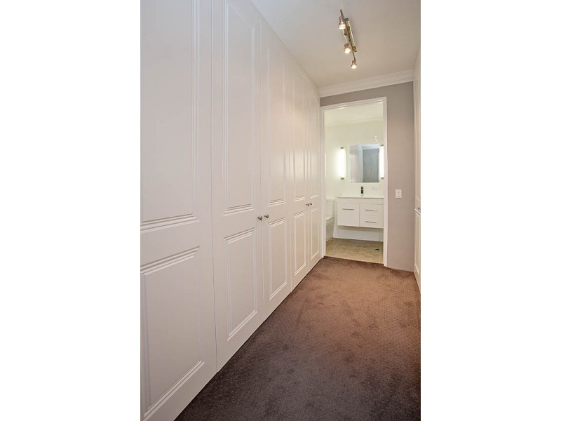 30/2 Spruson Street, Neutral Bay NSW 2089