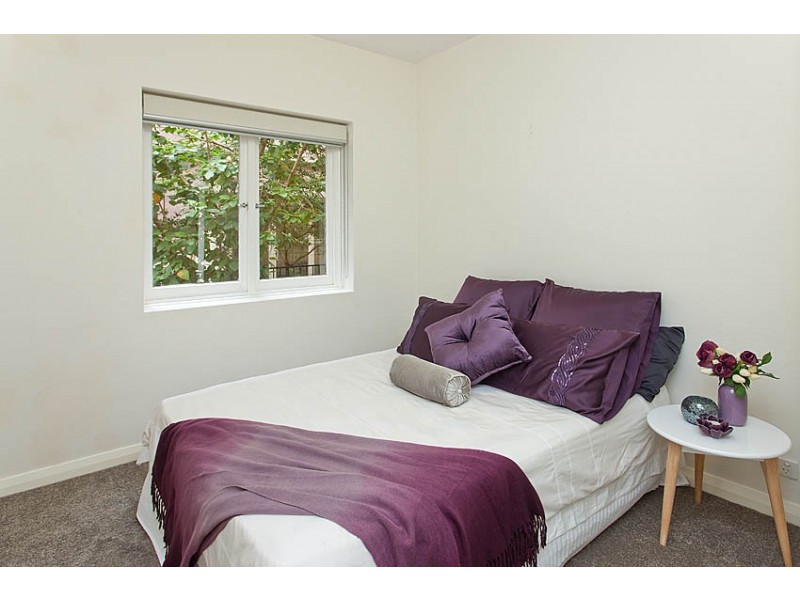 2/64 Ben Boyd Road, Neutral Bay NSW 2089