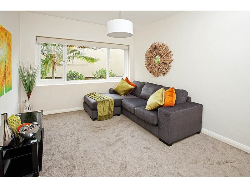 2/64 Ben Boyd Road, Neutral Bay NSW 2089