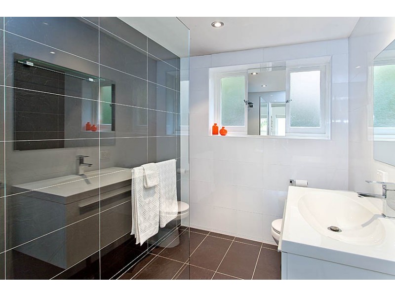 2/64 Ben Boyd Road, Neutral Bay NSW 2089