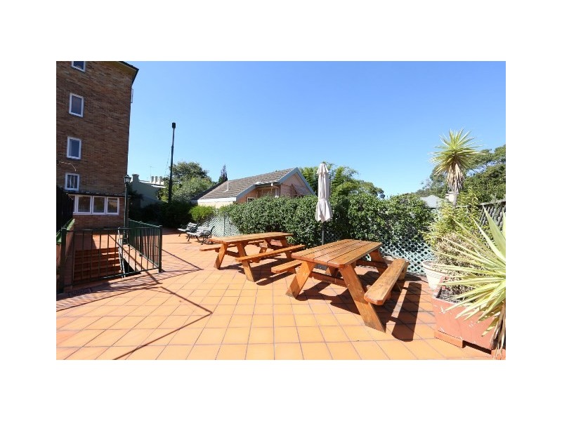 2/64 Ben Boyd Road, Neutral Bay NSW 2089